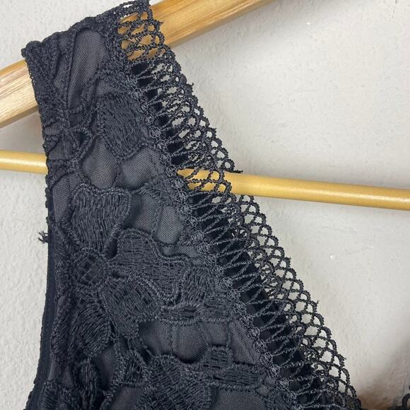 Francesca’s Black Lace Tunic Top Size M Whimsy Goth NWT Romantic Festival - Picture 4 of 8